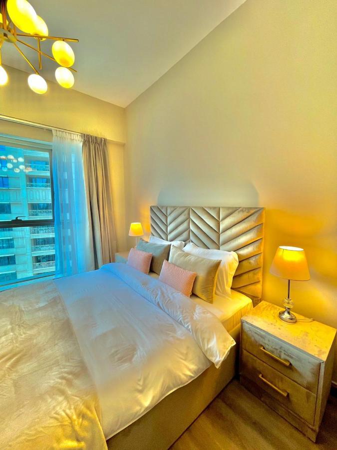 First Class 2Br With Burj Khalifa & Downtown View دبي المظهر الخارجي الصورة