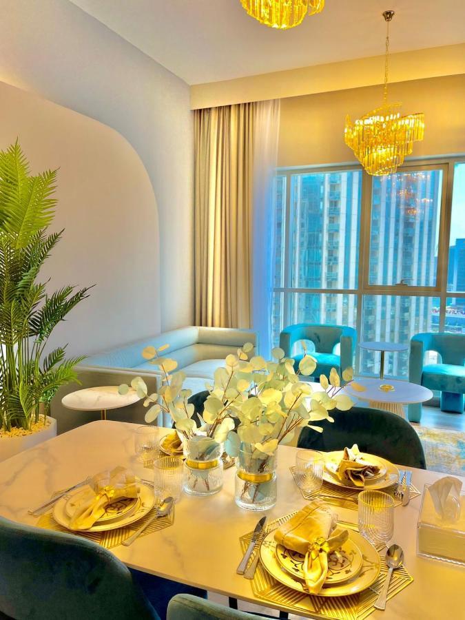 First Class 2Br With Burj Khalifa & Downtown View دبي المظهر الخارجي الصورة