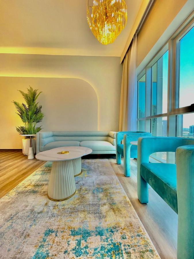 First Class 2Br With Burj Khalifa & Downtown View دبي المظهر الخارجي الصورة