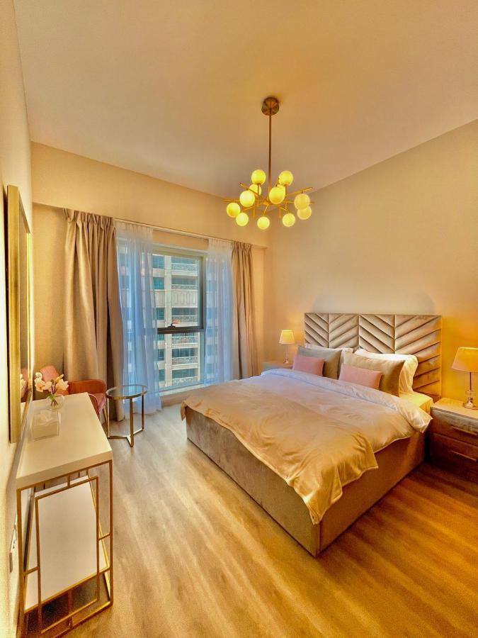 First Class 2Br With Burj Khalifa & Downtown View دبي المظهر الخارجي الصورة