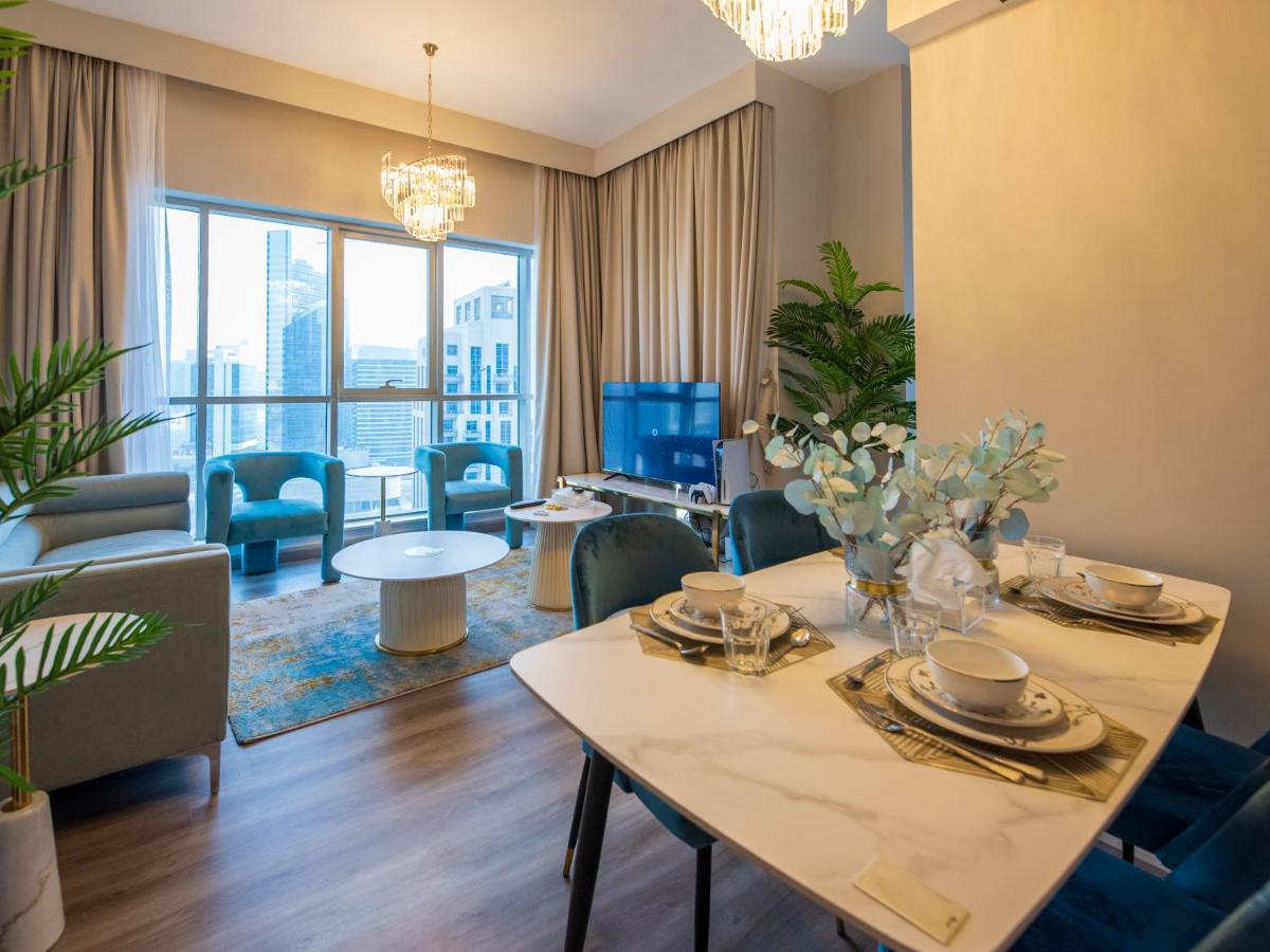 First Class 2Br With Burj Khalifa & Downtown View دبي المظهر الخارجي الصورة